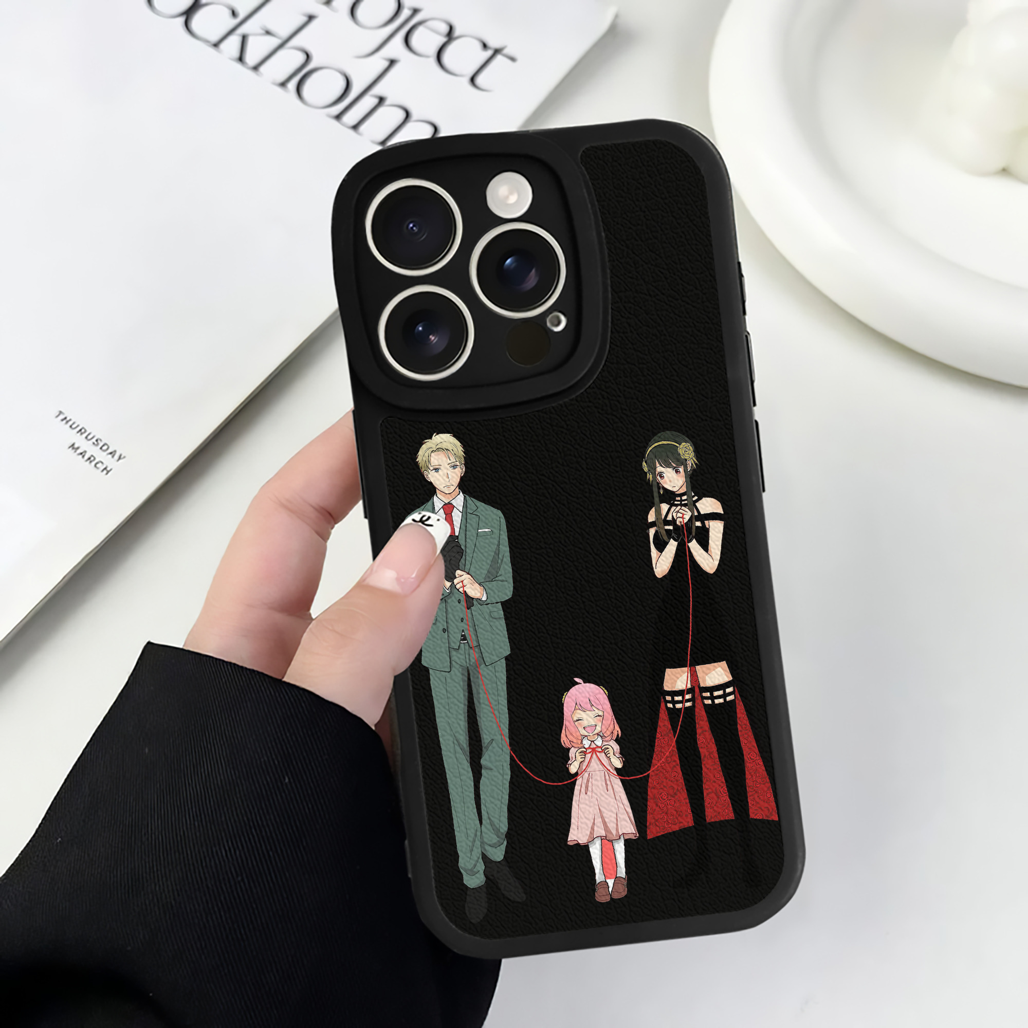（画像用） SPY×FAMILY间谍家家酒 【iPhone 16シリーズ対応】シリコンスマホケース（レザー調） 材質：シリコン